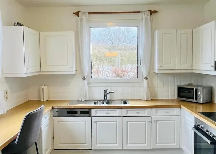 Attersee Haus Mit Privatem Badeplatz Und Steg Fuer 8 Gaeste