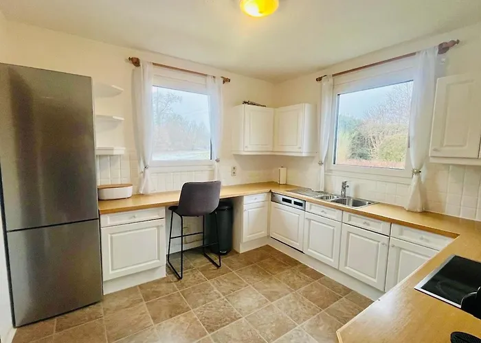 Attersee Haus Mit Privatem Badeplatz Und Steg Fuer 8 Gaeste Hébergement de vacances Dexelbach